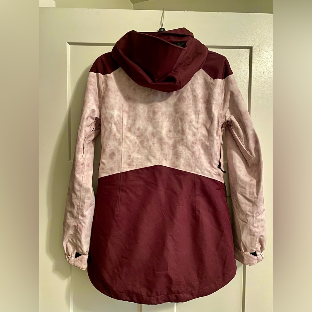 Volcom Womens Snowboard Shell Size S - Like New - image 2